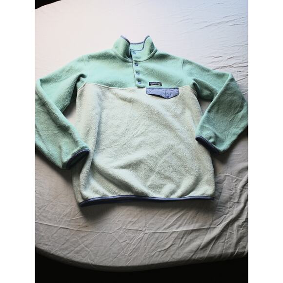 Patagonia Tops - Patagonia Synchilla Lightweight Snap-T Pullover Womens size XS Gorpcore Cozy